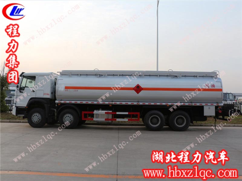 重汽前四后八30方運(yùn)油車（國(guó)五）